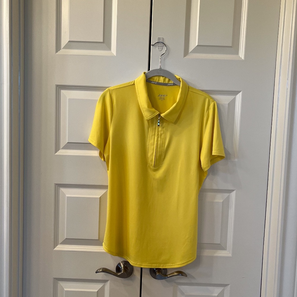 JOFIT Short Sleeve Top   SZ MED